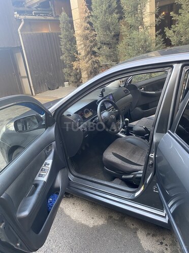 Toyota Corolla 2007, 219,500 km - 1.3 l - İsmayıllı