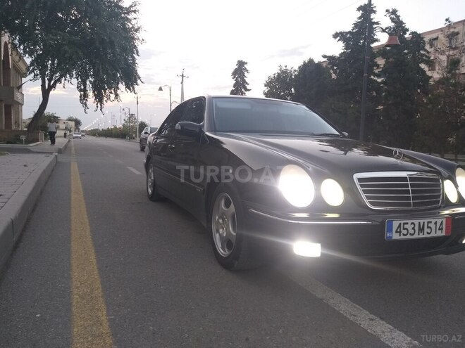 Mercedes E 240 1999, 281,000 km - 2.4 l - Yevlax