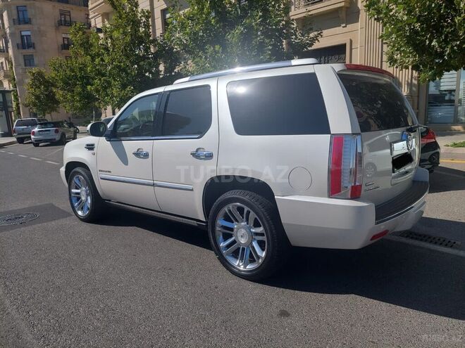 Cadillac Escalade 2011, 84,604 km - 6.2 l - Bakı