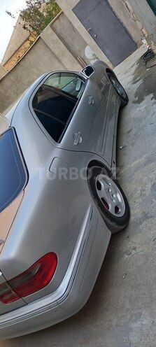 Mercedes E 220 2001, 355,000 km - 2.2 л - Bakı