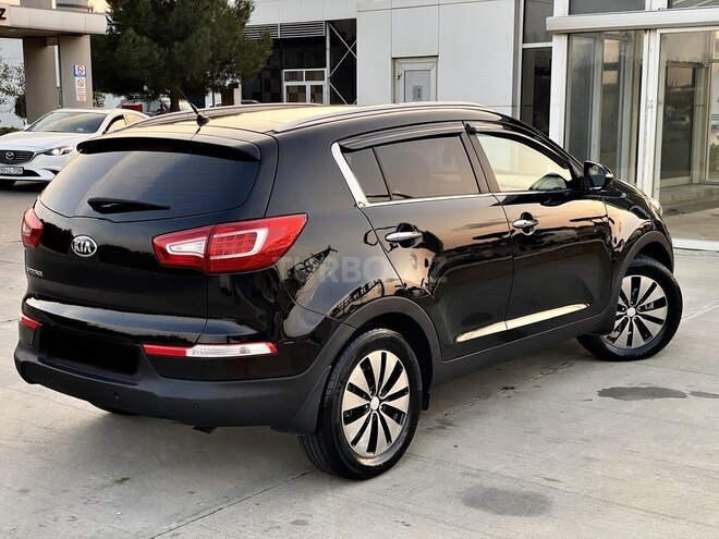 Kia Sportage 2013, 175,863 km - 2.0 l - Bakı