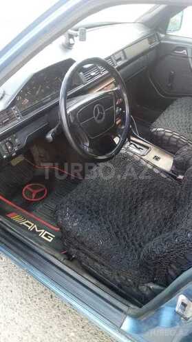 Mercedes E 200 1988, 260,000 km - 2.0 л - Masallı