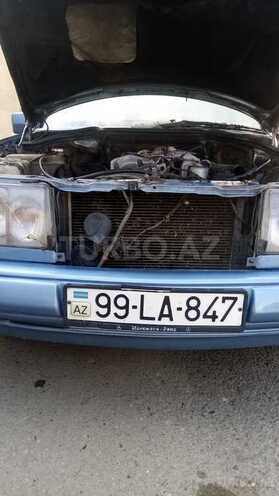 Mercedes E 200 1988, 260,000 km - 2.0 л - Masallı