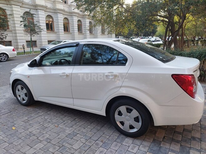 Chevrolet Aveo 2011, 132,500 km - 1.4 л - Bakı