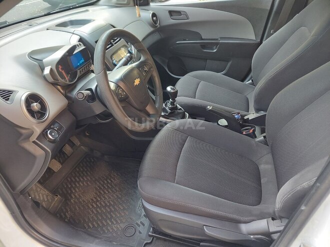 Chevrolet Aveo 2011, 132,500 km - 1.4 л - Bakı
