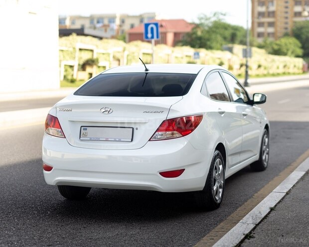 Hyundai Accent 2012, 111,350 km - 1.6 л - Bakı