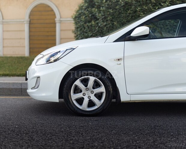 Hyundai Accent 2012, 111,350 km - 1.6 л - Bakı