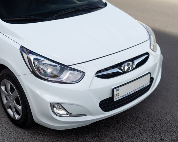 Hyundai Accent 2012, 111,350 km - 1.6 л - Bakı