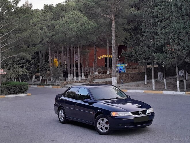 Opel Vectra 1999, 200,051 km - 1.6 l - Sumqayıt