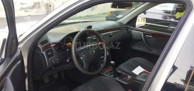 Mercedes E 220 1999, 505,600 km - 2.2 l - Şəki