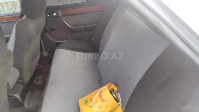 Mercedes E 220 1994, 310,000 km - 2.2 l - Bakı
