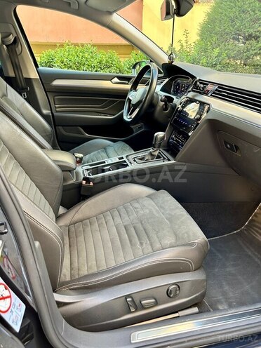 Volkswagen Passat 2021, 70,000 km - 1.4 л - Bakı