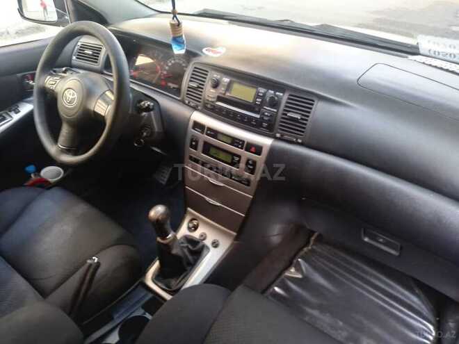 Toyota Corolla 2004, 255,000 km - 1.4 л - Bakı