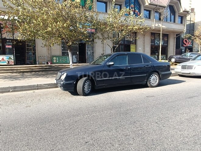 Mercedes E 220 2002, 550,974 km - 2.2 l - Bakı