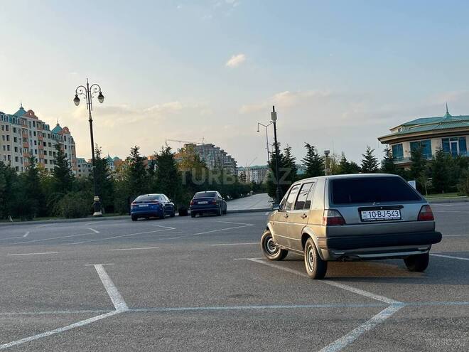 Volkswagen Golf 1986, 285,693 km - 1.6 l - Sumqayıt