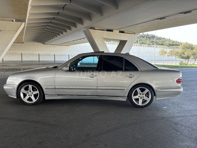 Mercedes E 220 2001, 500,000 km - 2.2 л - Bakı