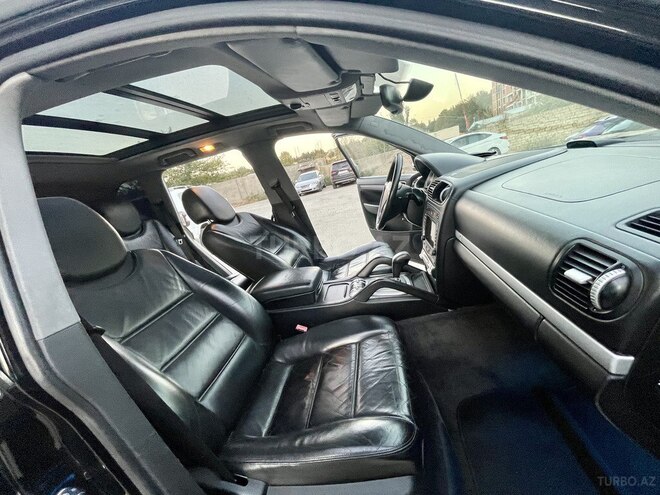 Porsche Cayenne 2006, 275,000 km - 4.5 l - Bakı