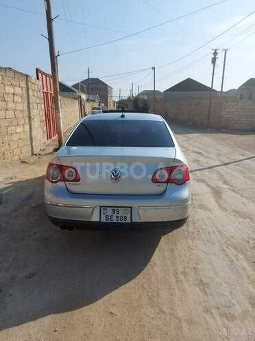Volkswagen Passat 2010, 260,000 km - 2.0 l - Bakı