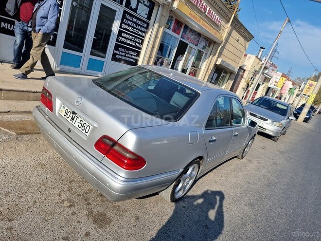 Mercedes E 240 1999, 340,000 km - 2.4 л - Bakı