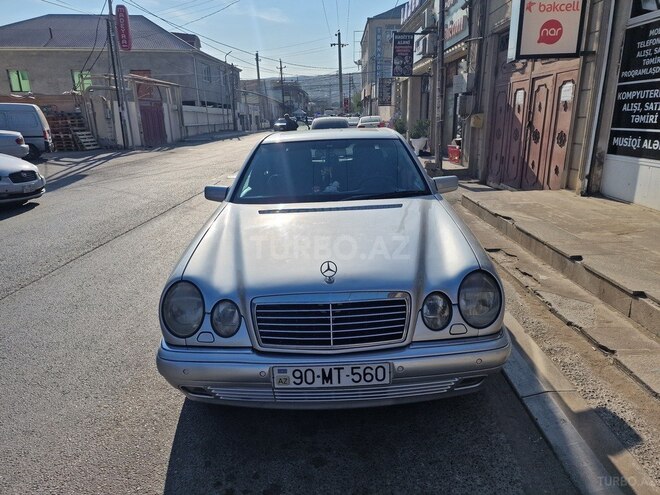 Mercedes E 240 1999, 340,000 km - 2.4 л - Bakı