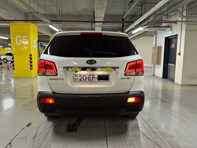 Kia Sorento 2010, 245,000 km - 2.0 l - Gəncə