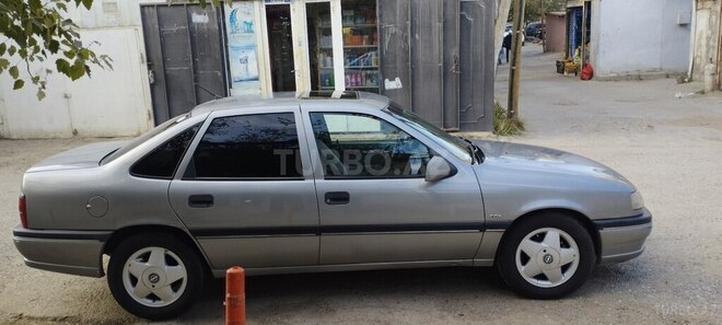 Opel Vectra 1995, 275,060 km - 2.0 л - Bakı