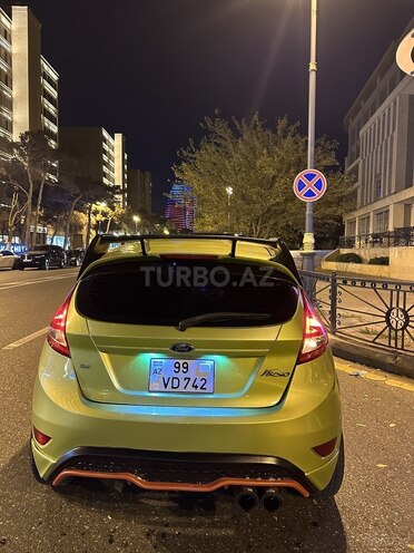 Ford Fiesta 2010, 330,000 km - 1.6 l - Bakı