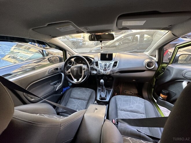 Ford Fiesta 2010, 330,000 km - 1.6 l - Bakı