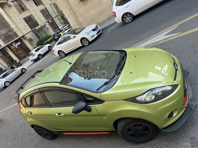 Ford Fiesta 2010, 330,000 km - 1.6 l - Bakı