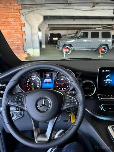 Mercedes V 300 2022, 13 km - 2.2 л - Bakı