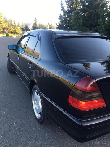 Mercedes C 230 1999, 182,000 km - 2.3 l - Qax
