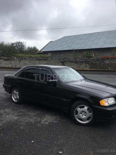 Mercedes C 230 1999, 182,000 km - 2.3 l - Qax