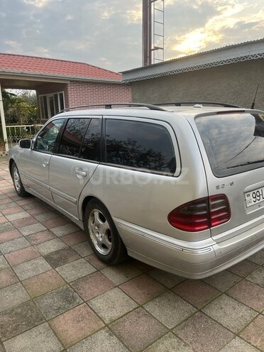 Mercedes E 220 2001, 498,525 km - 2.2 л - Bakı