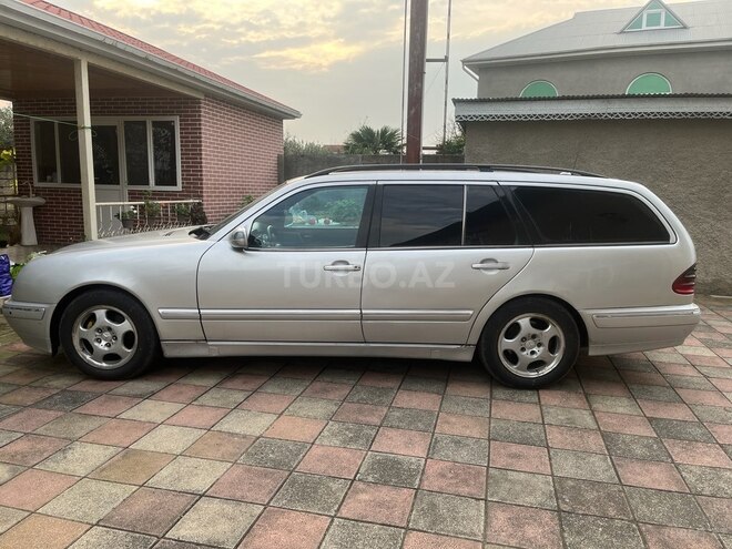 Mercedes E 220 2001, 498,525 km - 2.2 л - Bakı