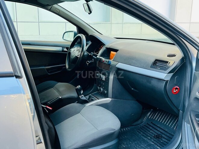 Opel Astra 2006, 200,000 km - 1.3 l - Bakı