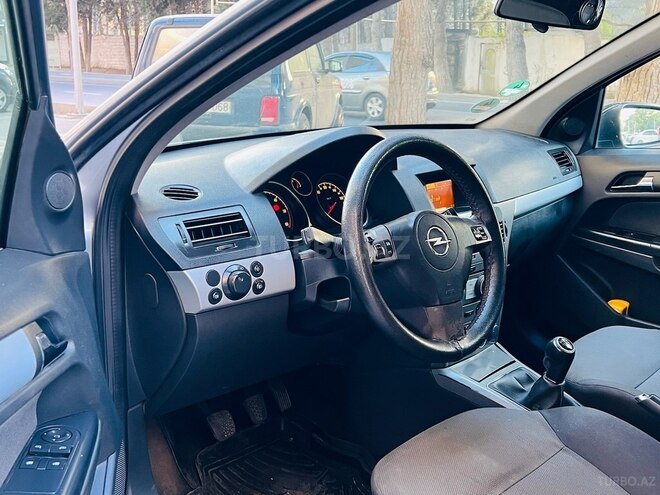 Opel Astra 2006, 200,000 km - 1.3 l - Bakı