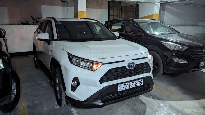 Toyota RAV4 2021, 29,000 km - 2.5 л - Bakı