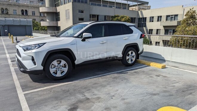 Toyota RAV4 2021, 29,000 km - 2.5 л - Bakı