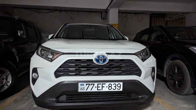 Toyota RAV4 2021, 29,000 km - 2.5 л - Bakı