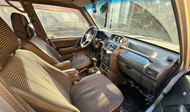 Mitsubishi Pajero 1995, 350,000 km - 2.8 l - Şabran