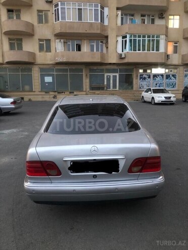 Mercedes E 240 1998, 427,000 km - 2.4 l - Bakı