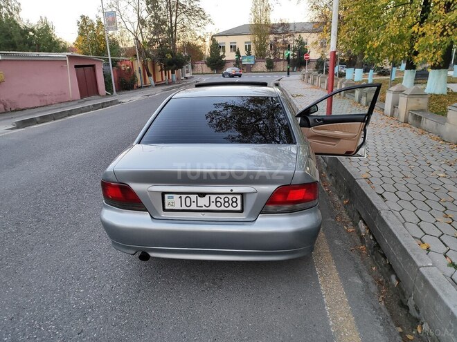 Mitsubishi Galant 1997, 322,154 km - 2.4 l - Qusar