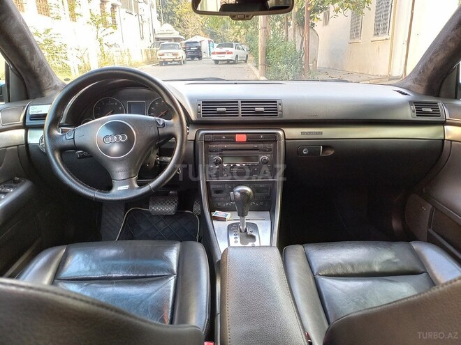 Audi A4 2004, 360,000 km - 1.8 l - Gəncə
