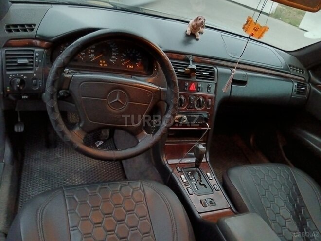 Mercedes E 200 1997, 468,000 km - 2.0 l - Sumqayıt
