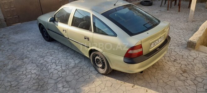Opel Vectra 1996, 280,000 km - 1.6 л - Bakı