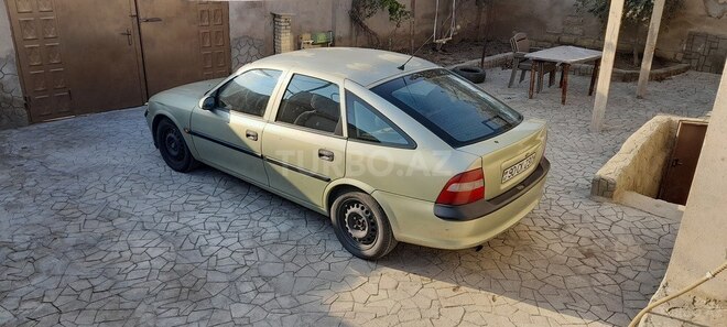 Opel Vectra 1996, 280,000 km - 1.6 л - Bakı