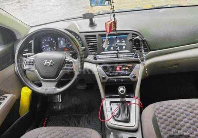 Hyundai Elantra 2018, 75,639 km - 2.0 l - Bakı