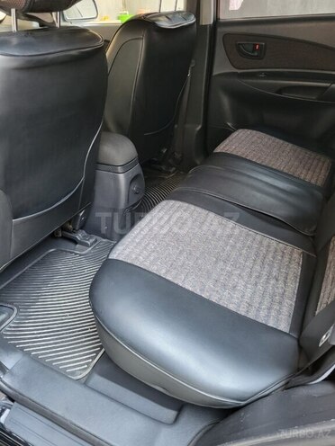 Hyundai Tucson 2008, 135,000 km - 2.0 l - Gəncə