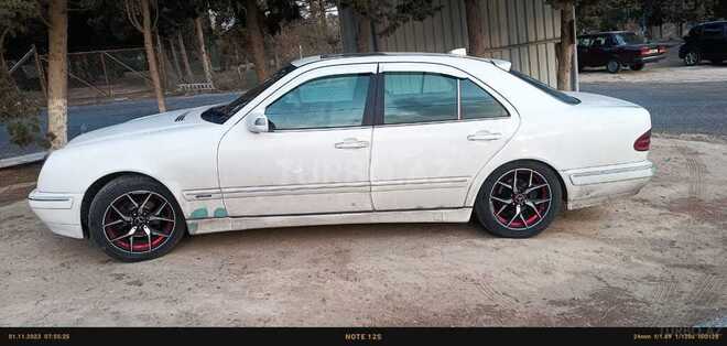 Mercedes E 220 2000, 222,222 km - 2.2 l - Bakı
