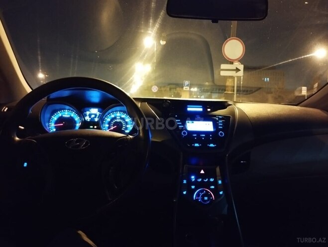 Hyundai Elantra 2013, 233,355 km - 1.8 l - Bakı